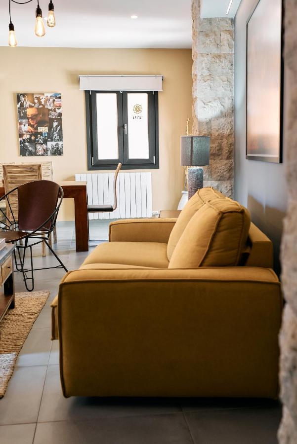 Apartamentos One Teruel Exteriör bild