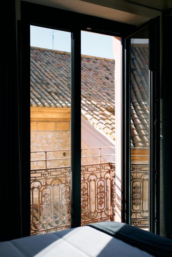 Apartamentos One Teruel Exteriör bild
