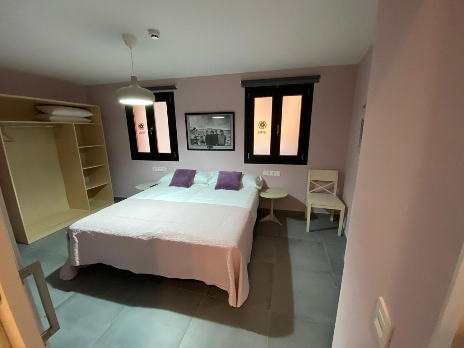 Apartamentos One Teruel Rum bild