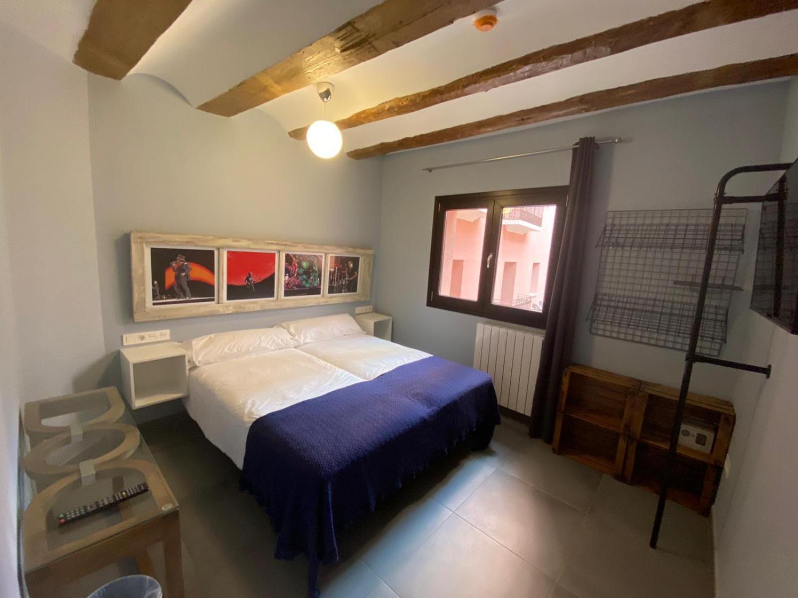 Apartamentos One Teruel Rum bild